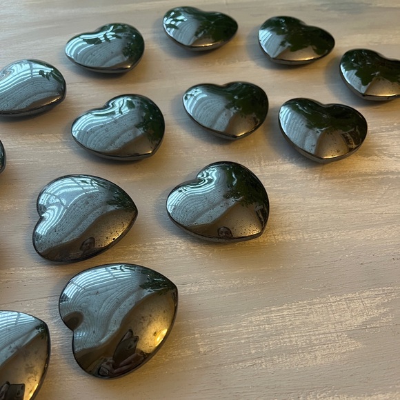 Hematite heart (one) - Picture 6 of 6